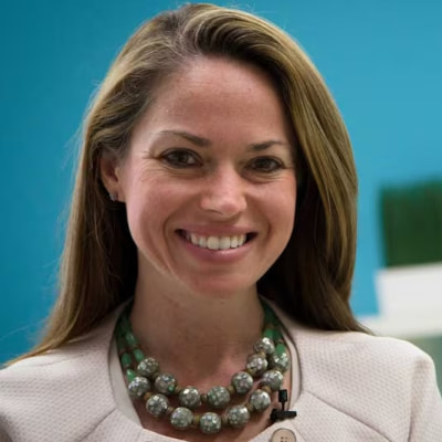 Dr Susan Amat