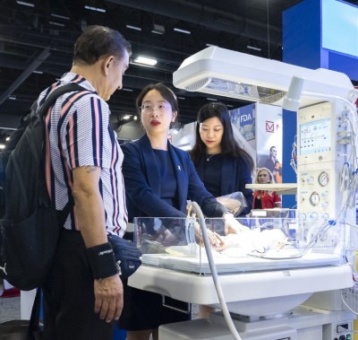 Incubator on display at World Health Expo Miami